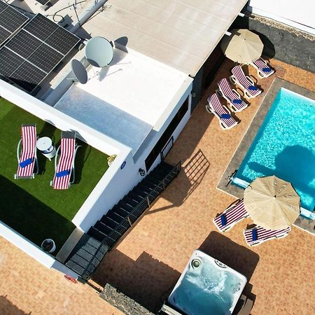 Villa Aurelia-Pool, Jacuzzi And Solarium Playa Blanca  Ngoại thất bức ảnh