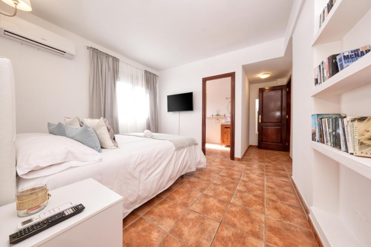 Villa Aurelia-Pool, Jacuzzi And Solarium Playa Blanca  Ngoại thất bức ảnh